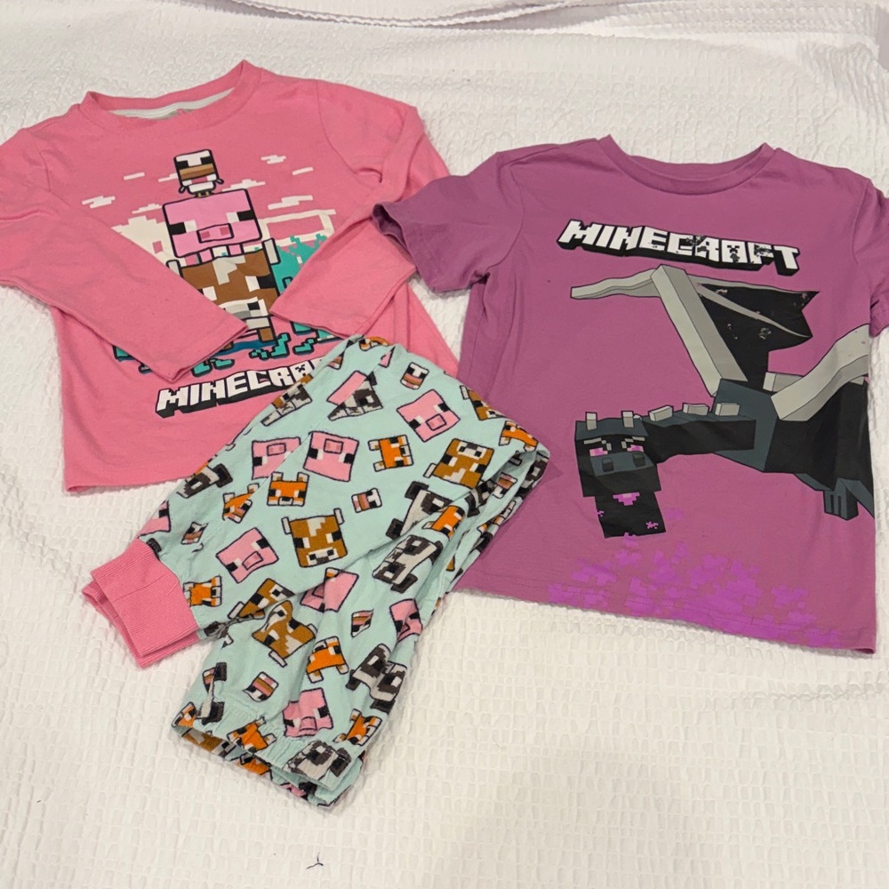 Minecraft Girls’ Bundle-PJ set & T shirt